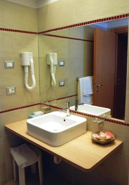 Hotel Capitol San Mauro Mare 部屋 写真